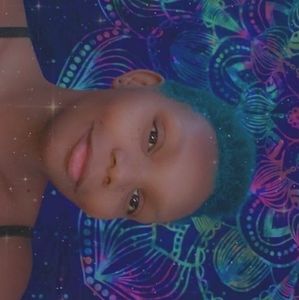 Meet your Posher, Aletha